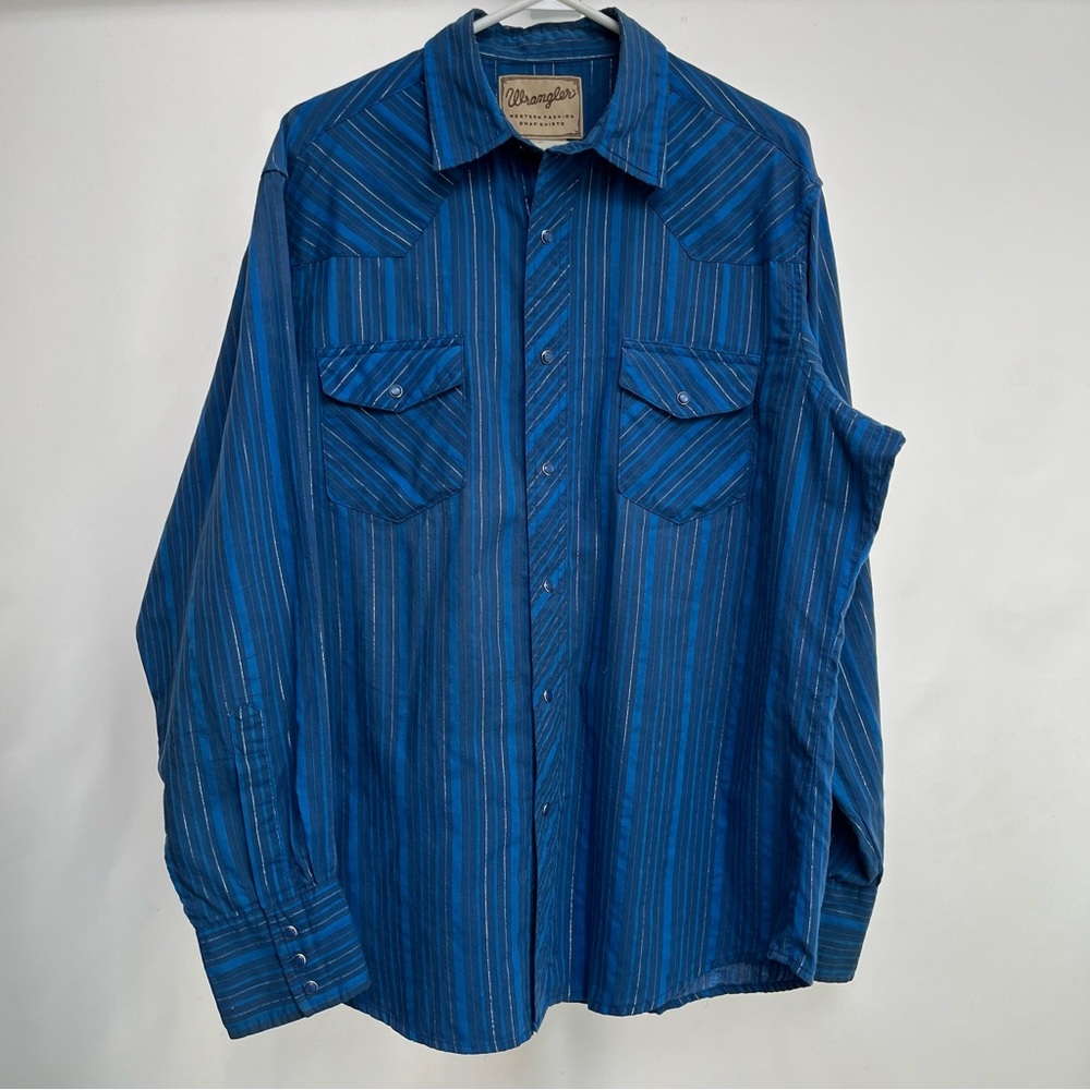 Vintage - Wrangler - western Pearl snaps - cowboy size medium - 80s